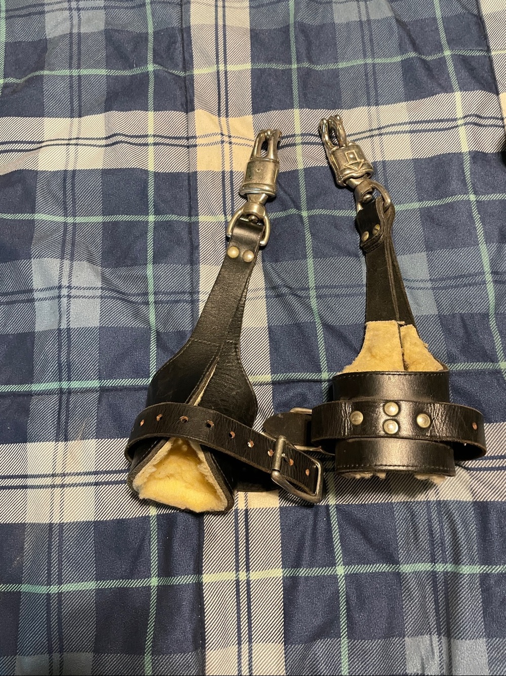 heavy duty quick release lined wrist restraints
